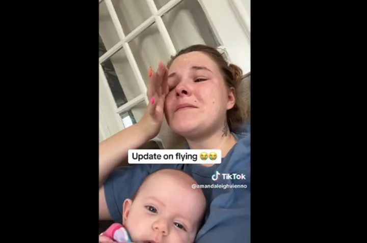 هوانوردی کانادا مانع سفر یک مادر با دوقلوهایش شد